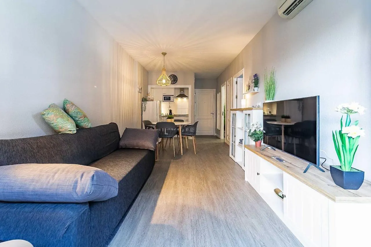 76-Lovely Beach Front Apartment In Fuengirola