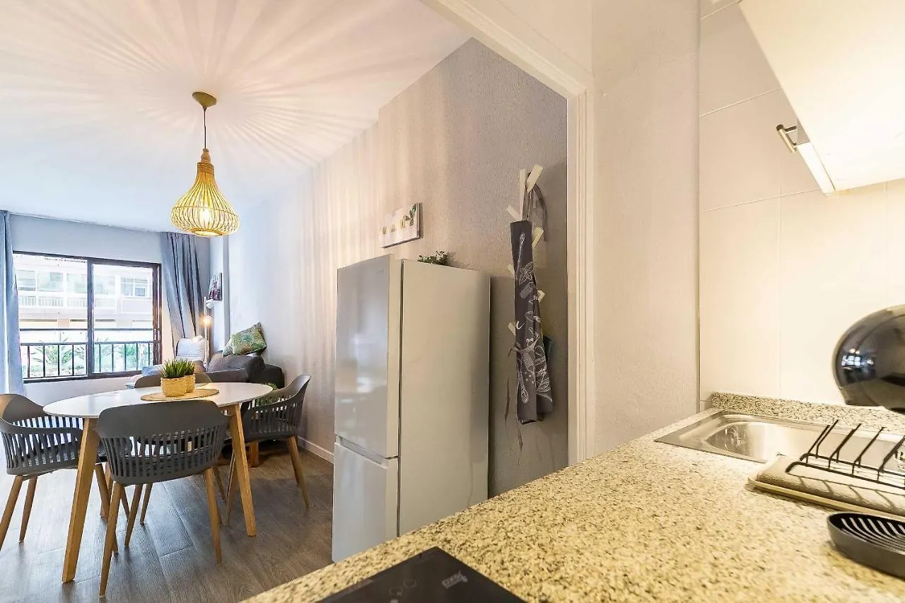 76-Lovely Beach Front Apartment In Fuengirola
