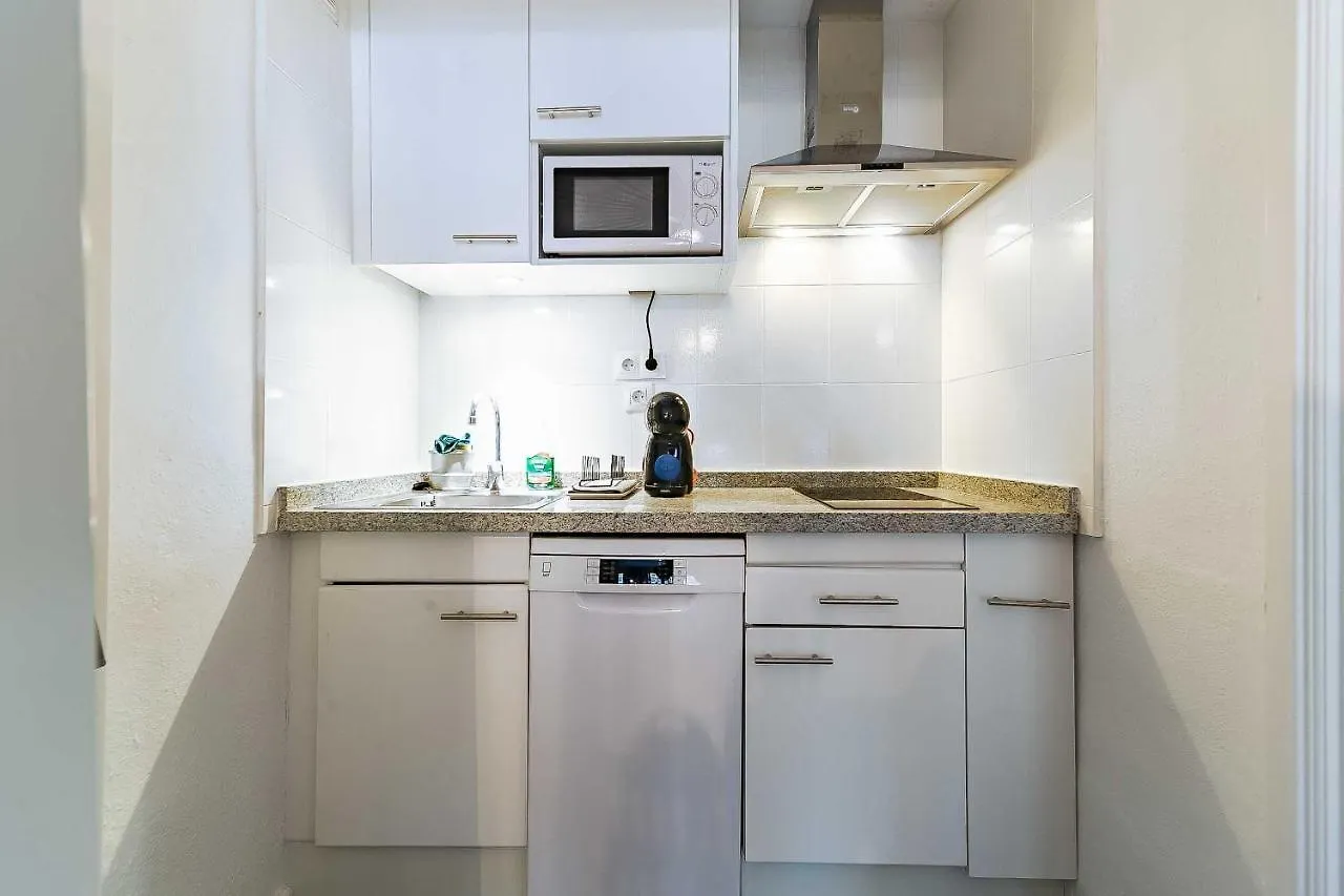 76-Lovely Beach Front Apartment In Fuengirola